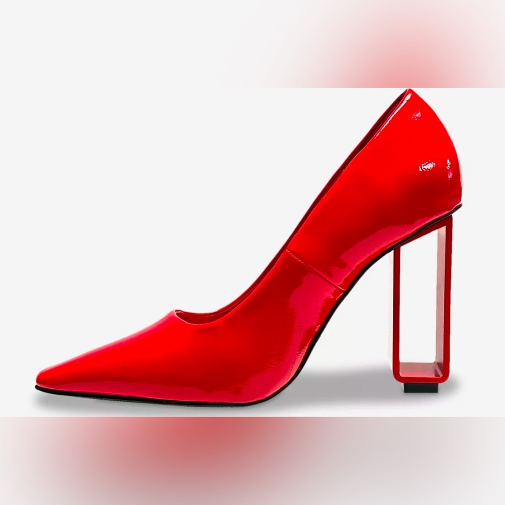 New* Ninety Union Pandora Red Pump